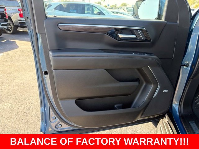 Used 2026 Chevrolet Suburban LT w/ Comfort Package AWD/4WD image 12