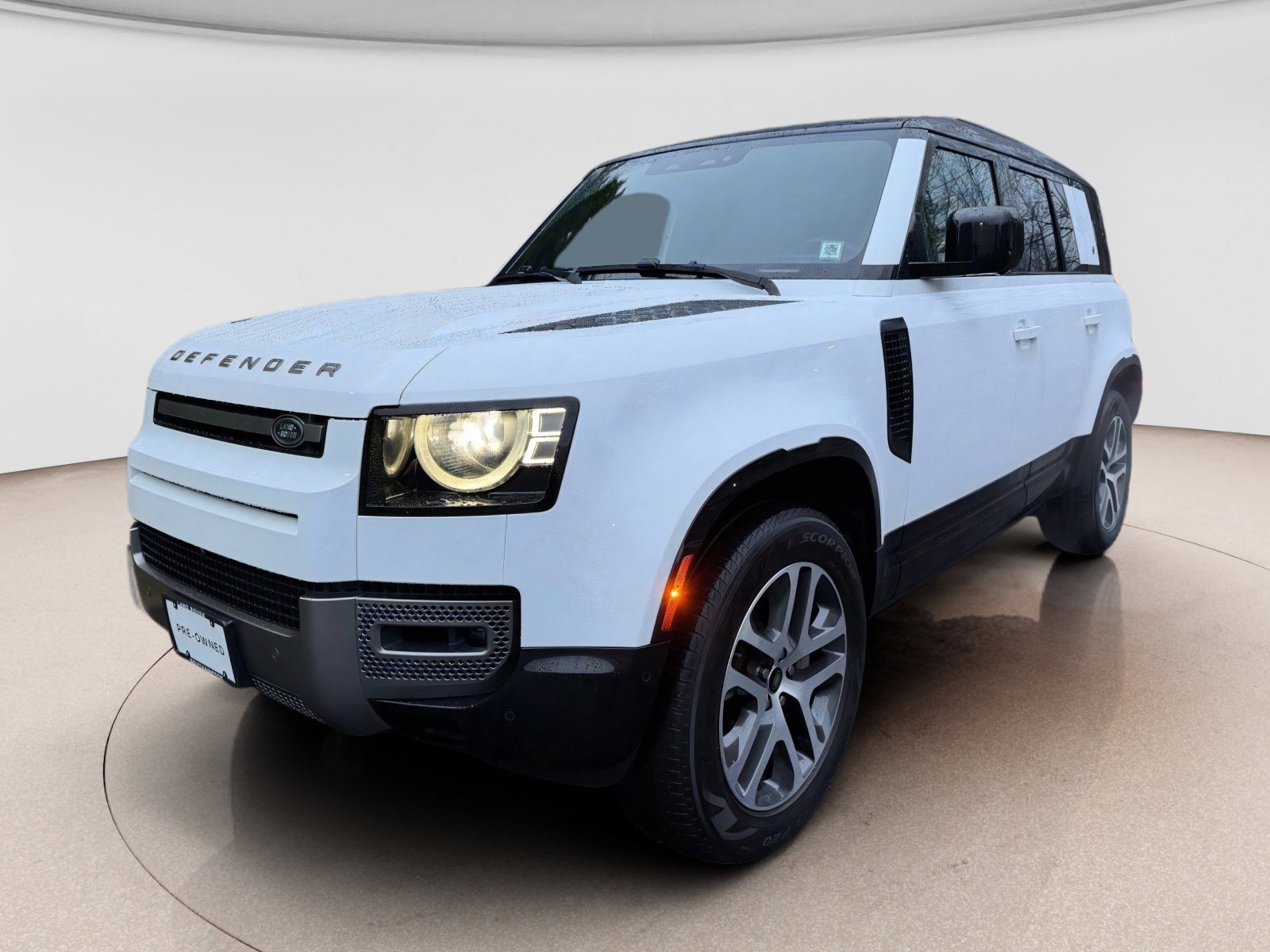Used 2023 Land Rover Defender 110 X-Dynamic SE image 1