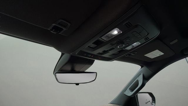 Used 2024 Chevrolet Tahoe High Country AWD/4WD image 29