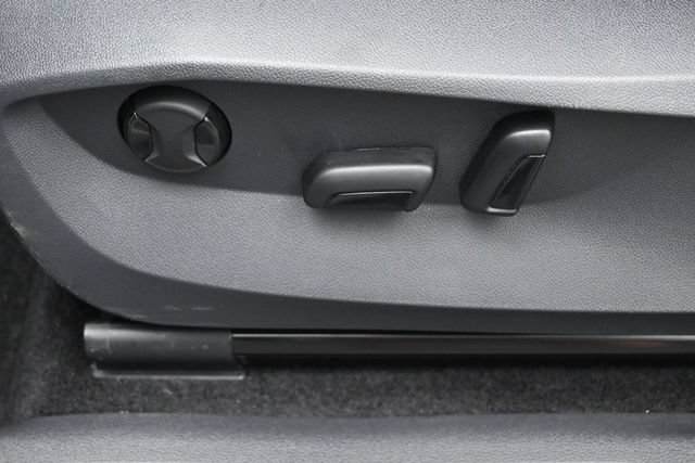 Used 2023 Volkswagen Tiguan SE FWD image 10