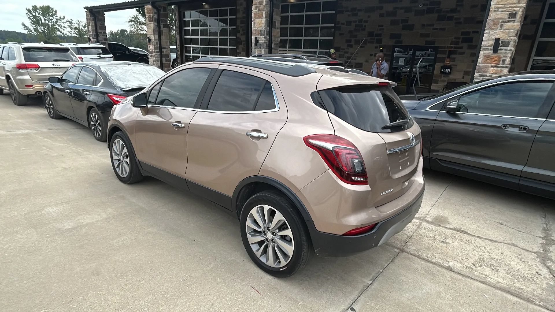 Used 2018 Buick Encore Preferred FWD image 2