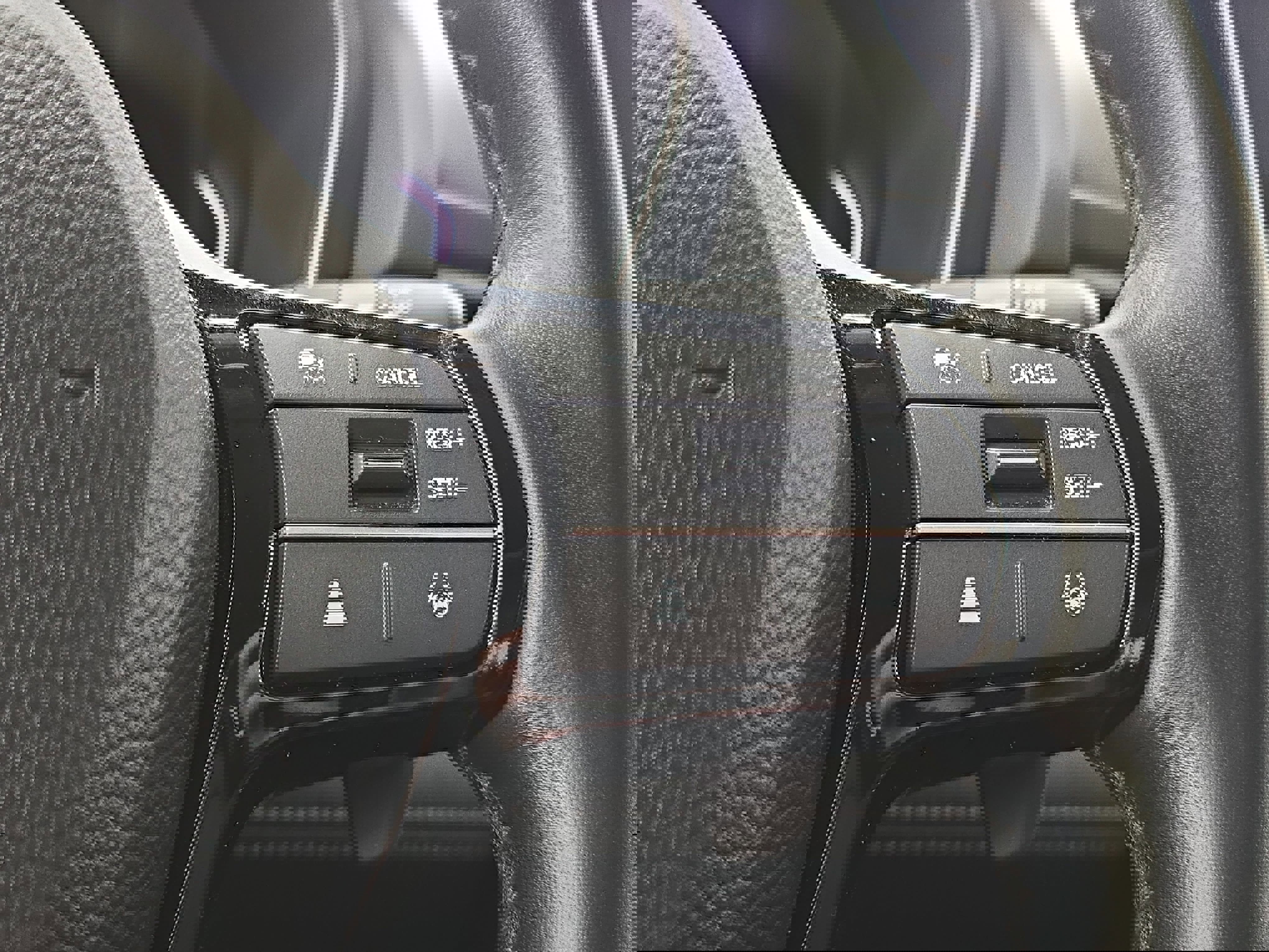 Used 2025 Honda Pilot Touring image 19