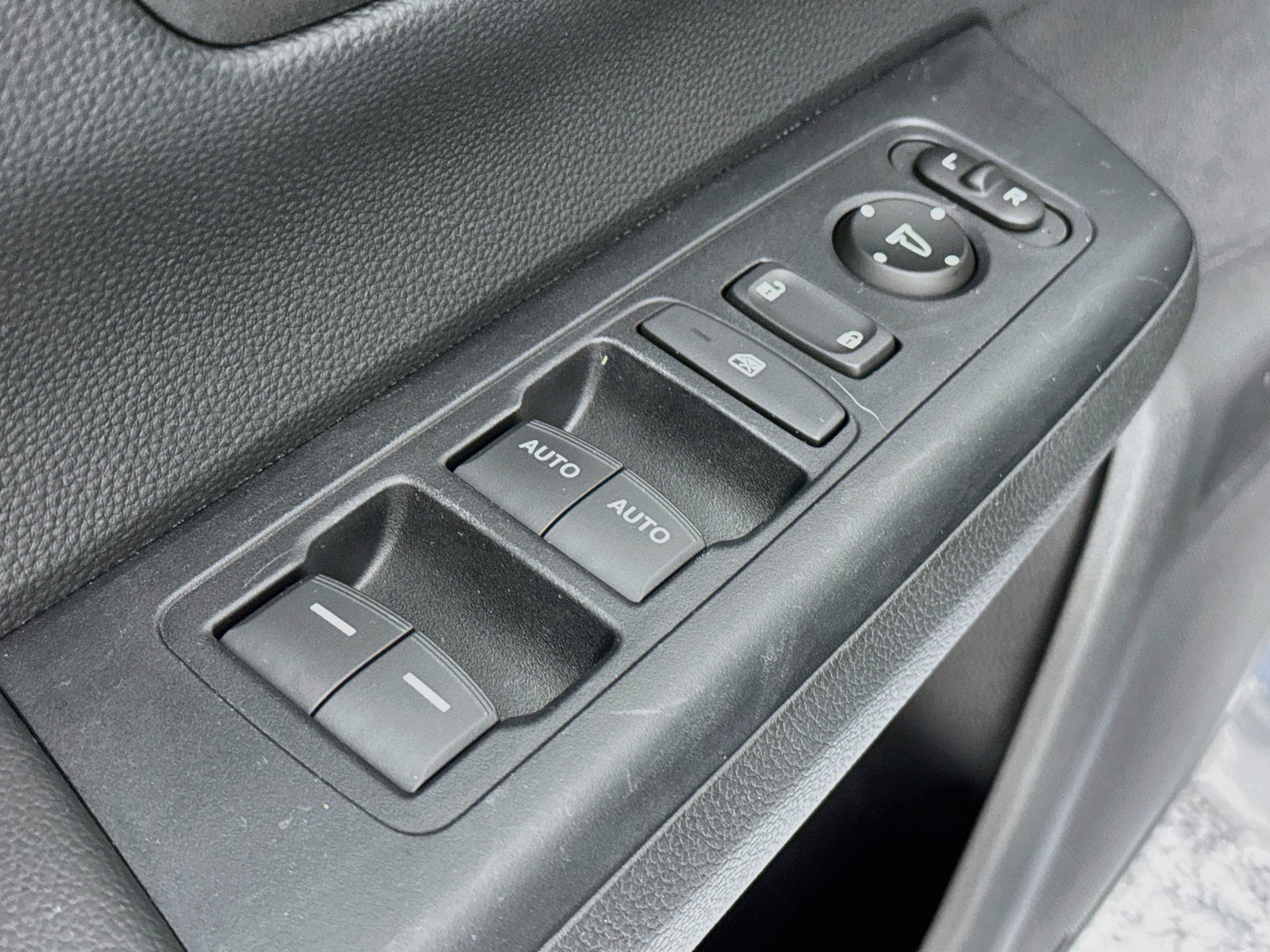 Certified 2024 Honda CR-V EX image 17
