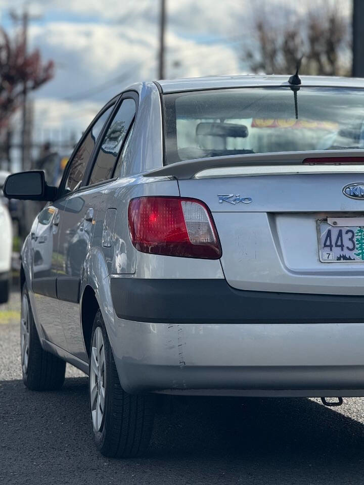 Used 2008 Kia Rio LX FWD image 10