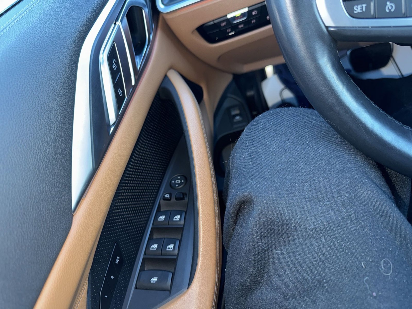 Used 2023 BMW 440i xDrive Convertible w/ Premium Package image 9