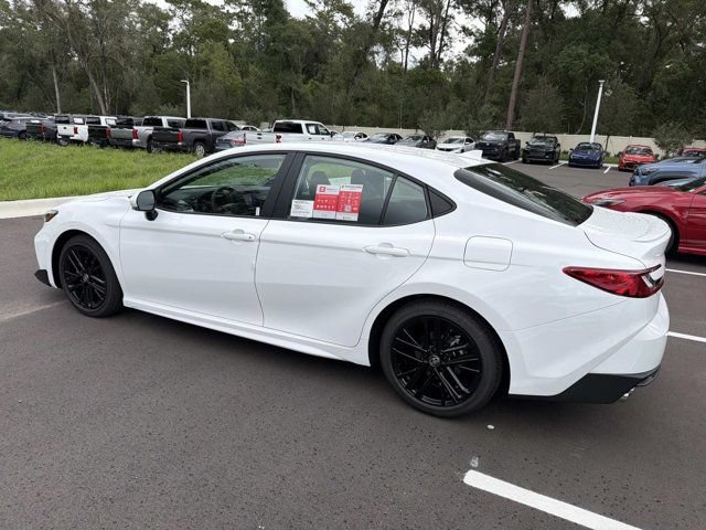 New 2026 Toyota Camry Hybrid FWD image 4