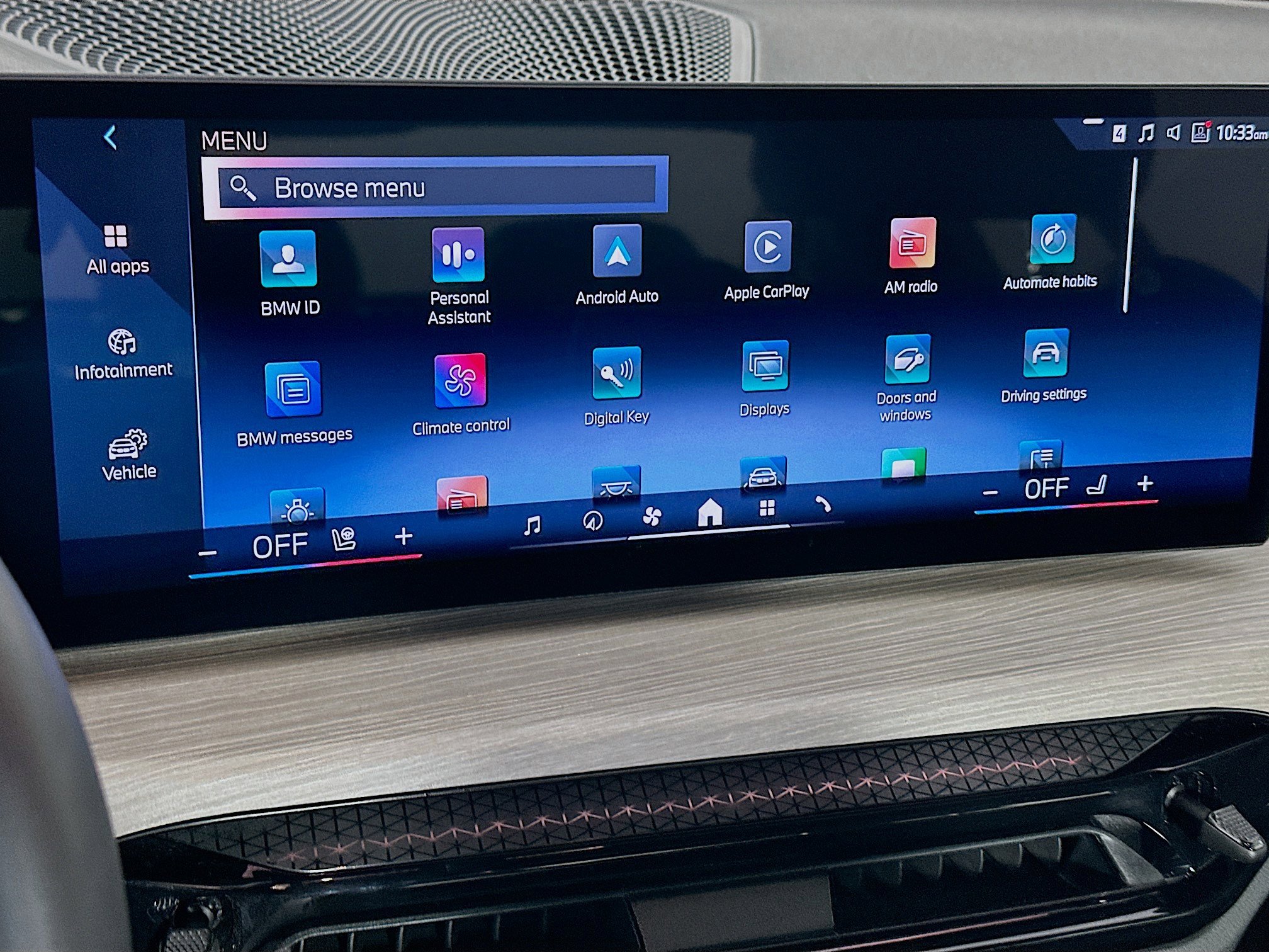 Used 2025 BMW 330i Sedan w/ Convenience Package image 21