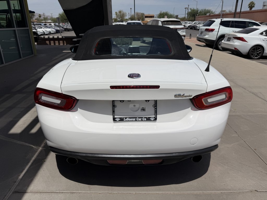 Used 2018 FIAT 124 Spider Classica w/ Technology Group RWD image 13