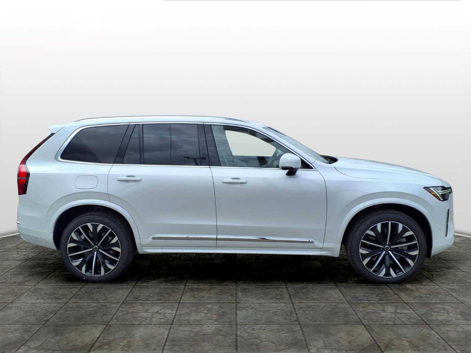 New 2026 Volvo XC90 T8 Ultra AWD/4WD image 2