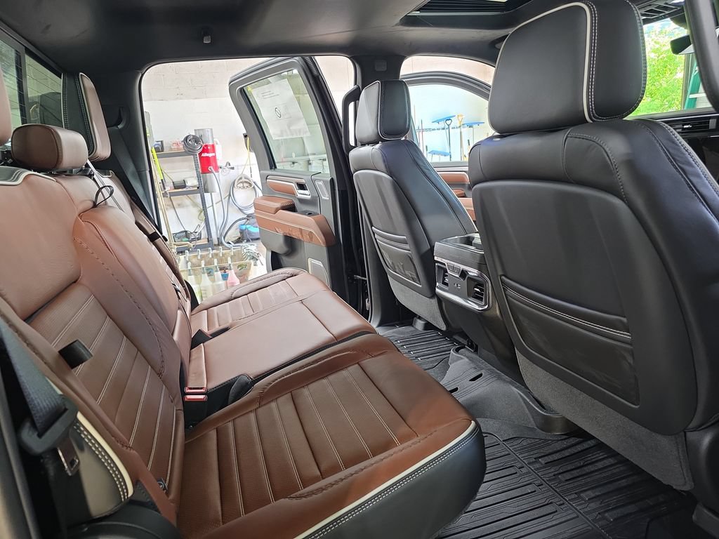 New 2026 GMC Sierra 3500 Denali Ultimate AWD/4WD image 11