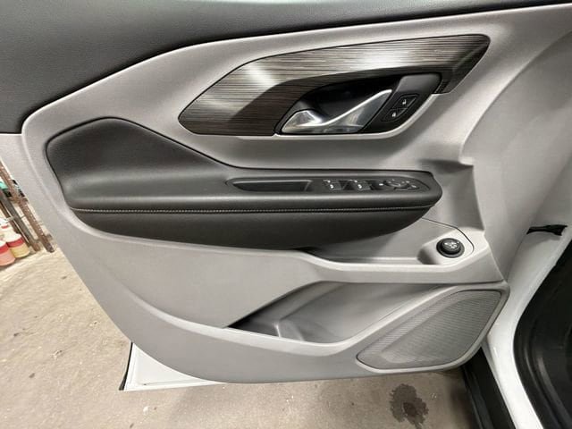 Used 2023 GMC Terrain SLE w/ Driver Convenience Package AWD/4WD image 24