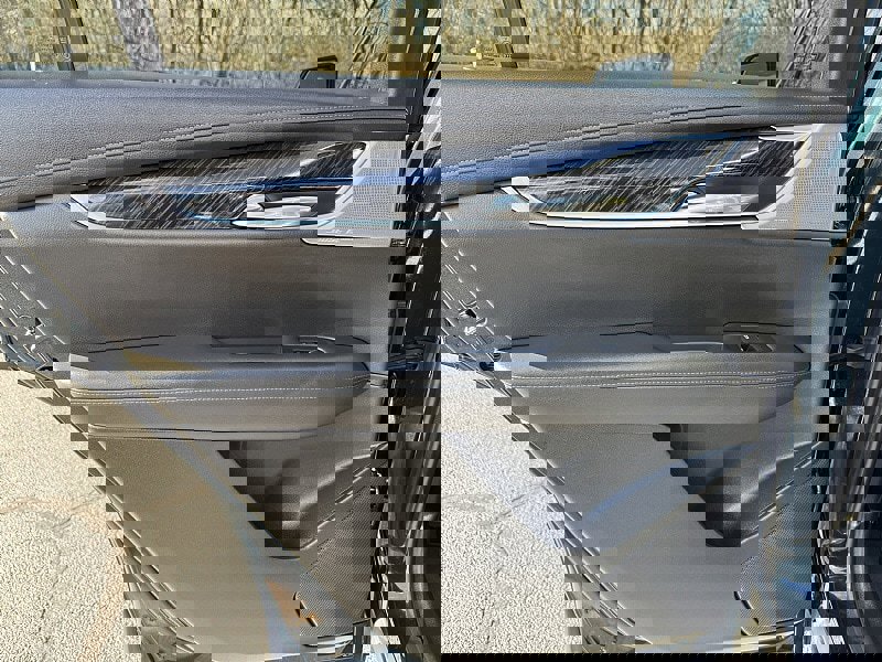 Used 2024 Cadillac XT6 Premium Luxury image 27