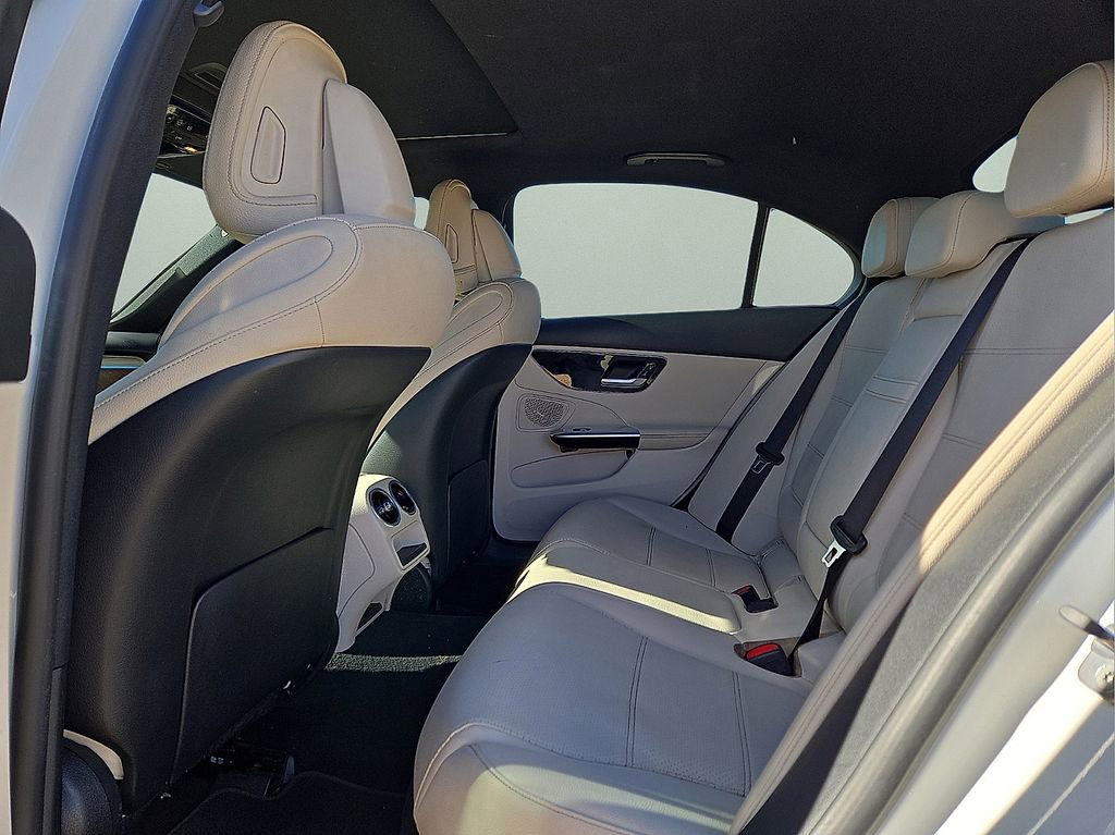 Used 2024 Mercedes-Benz C 300 Sedan image 15