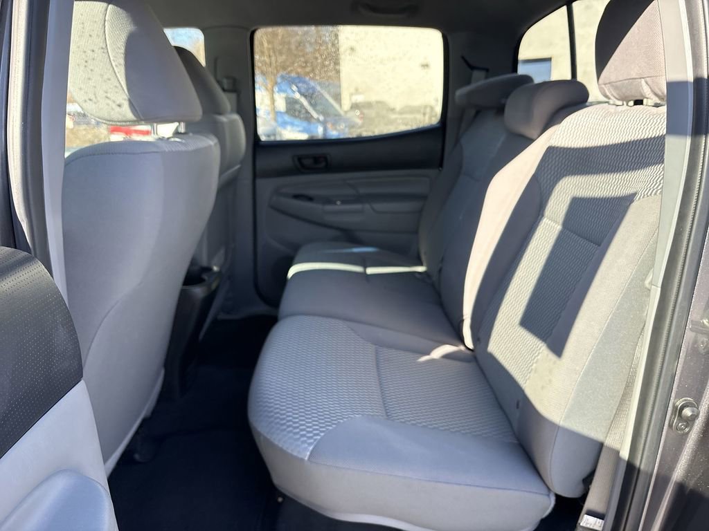 Used 2015 Toyota Tacoma 4x4 Double Cab image 23