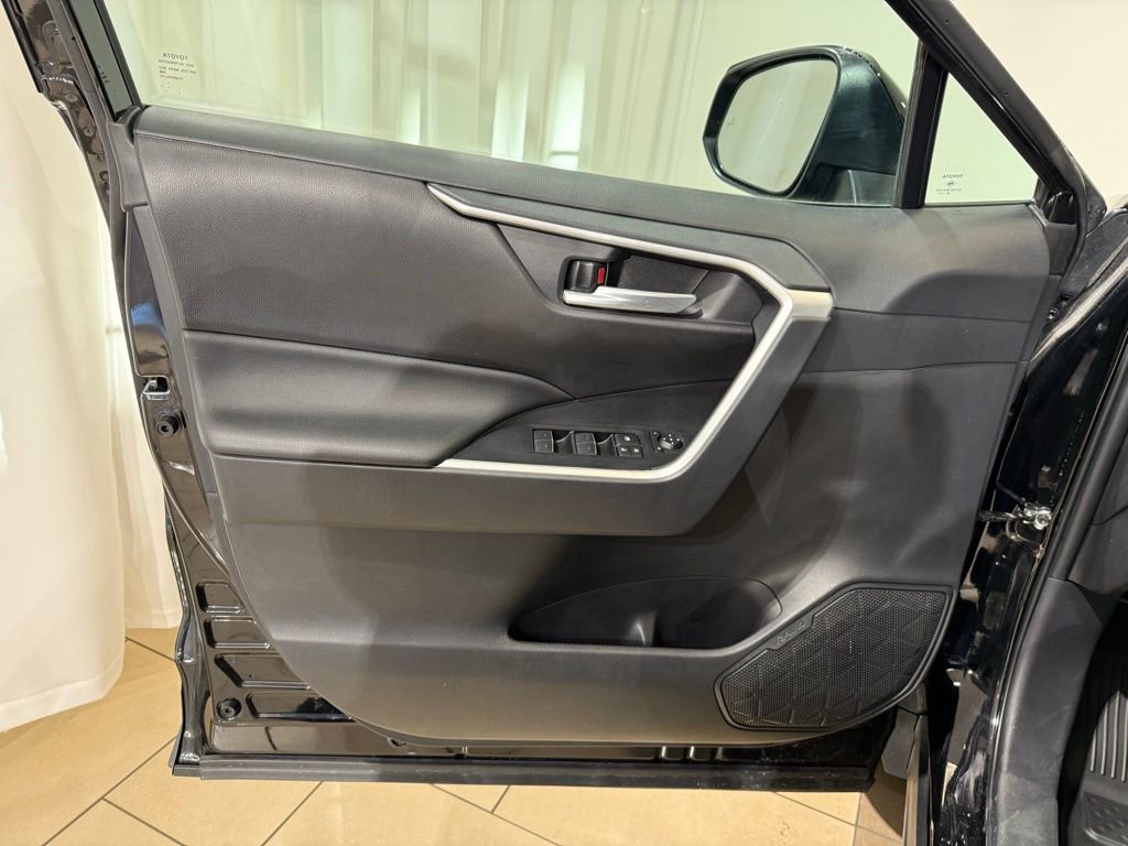Certified 2025 Toyota RAV4 XLE image 15