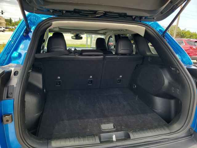 Used 2022 Jeep Cherokee Latitude w/ Sun & Sound Group AWD/4WD image 6