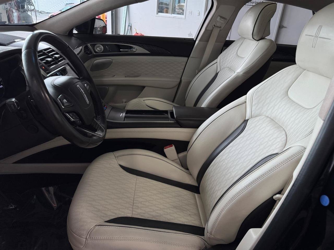 Used 2018 Lincoln MKZ Black Label w/ Technology Package AWD/4WD image 8