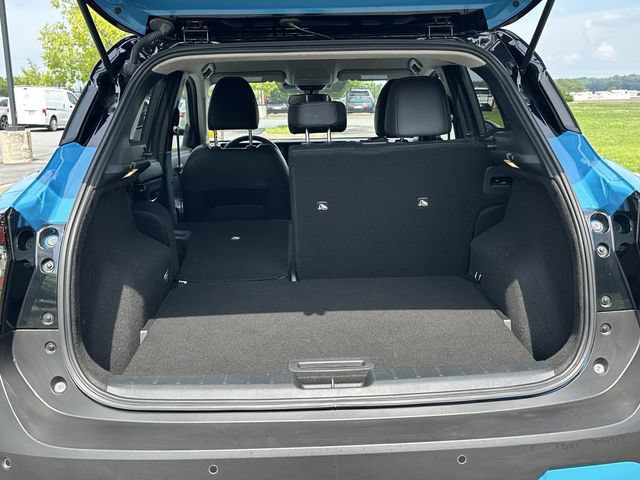 Certified 2025 Nissan Kicks SR FWD image 22