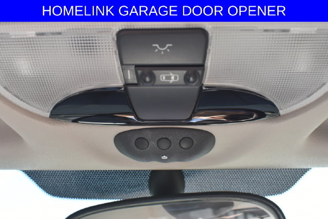Used 2005 Chrysler Crossfire Limited RWD image 6