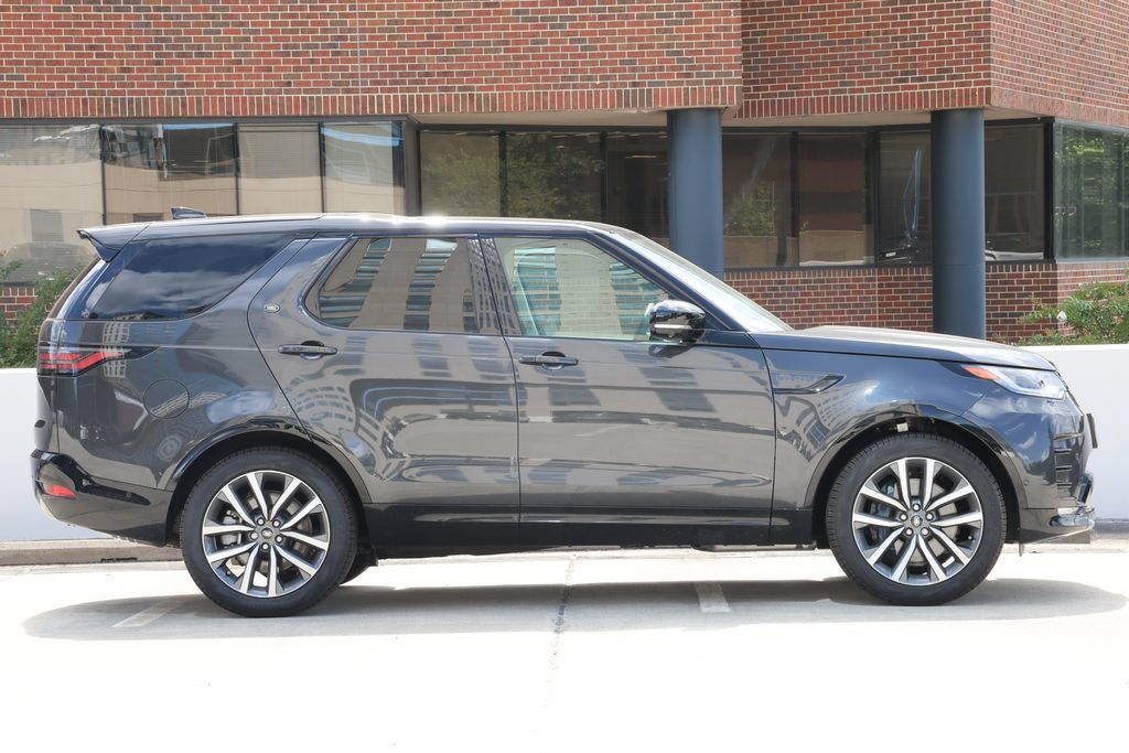 Certified 2025 Land Rover Discovery Dynamic SE AWD/4WD image 6