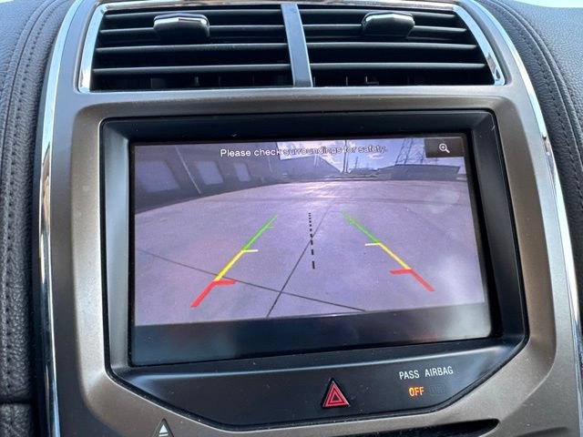 Used 2013 Lincoln MKX FWD image 10