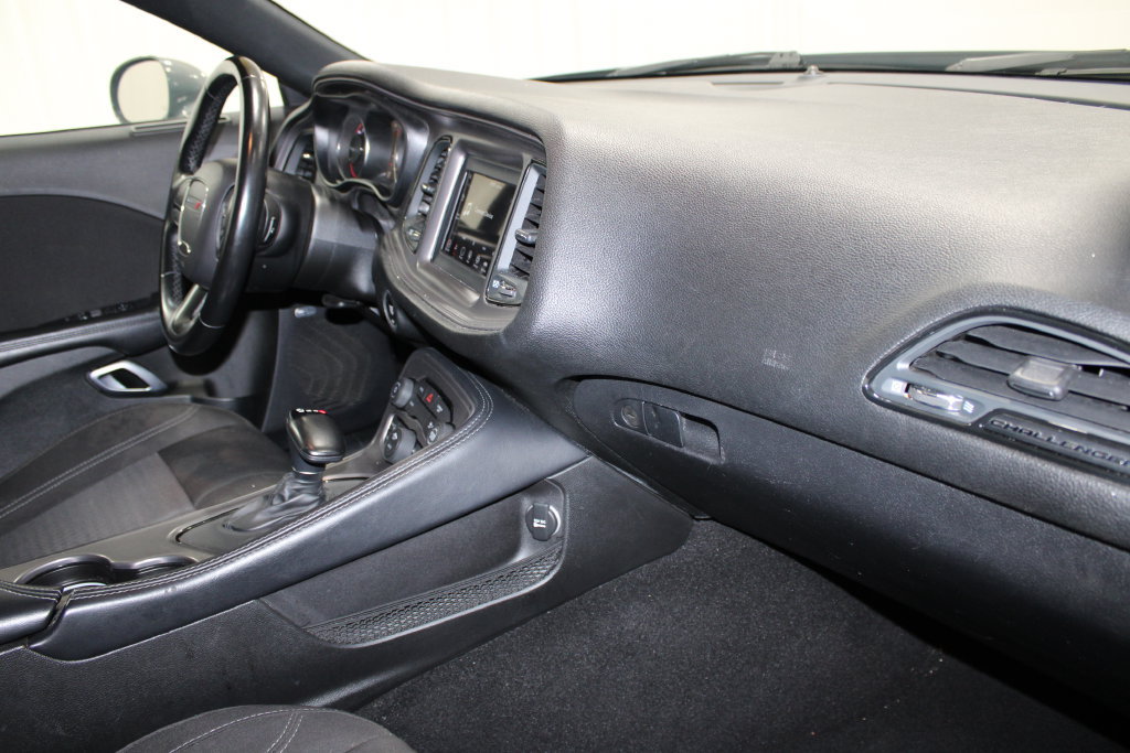 Used 2023 Dodge Challenger SXT RWD image 22