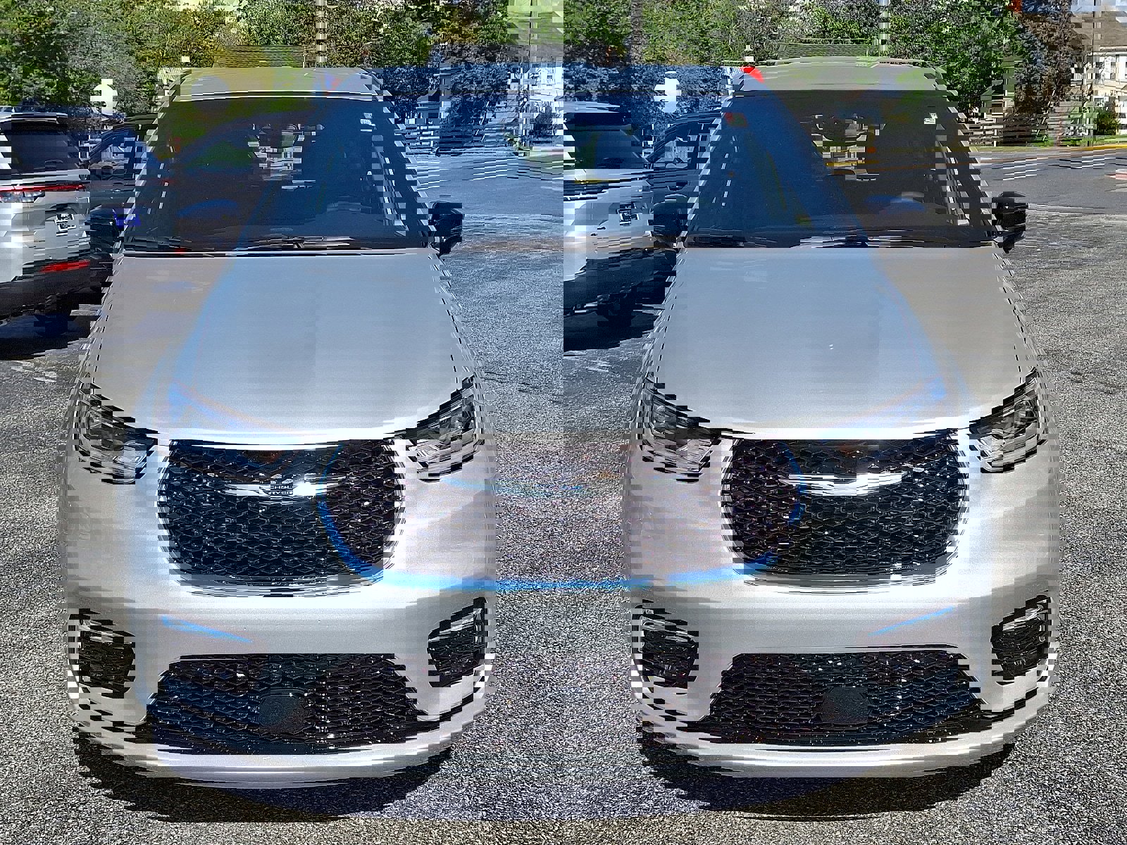 New 2026 Chrysler Pacifica Select image 2