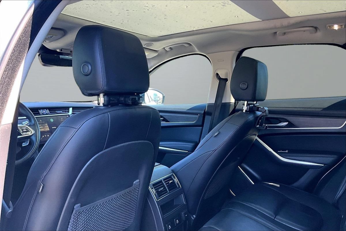 Used 2021 Jaguar F-PACE S AWD/4WD image 17