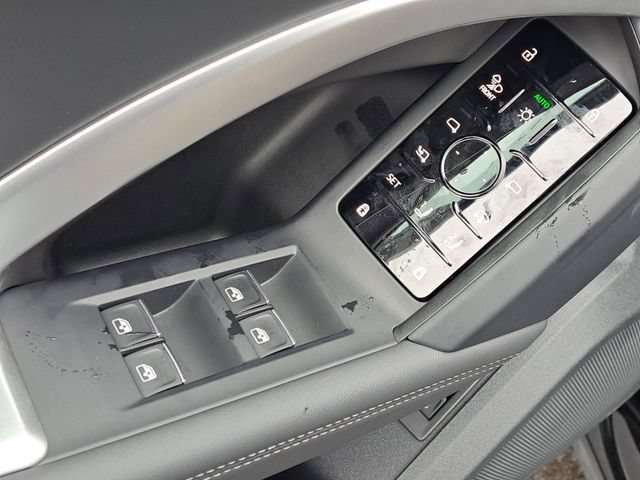 New 2025 Audi Q5 Premium Plus AWD/4WD image 19