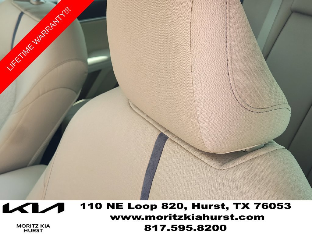 Used 2021 Toyota Camry LE FWD image 20