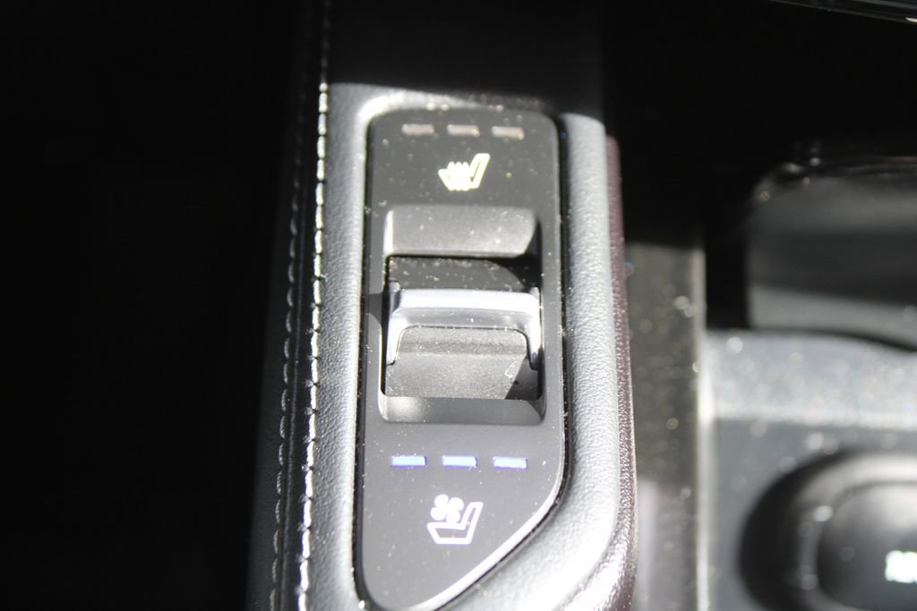 Certified 2024 Kia Telluride EX w/ EX Captain's Chair Package image 44