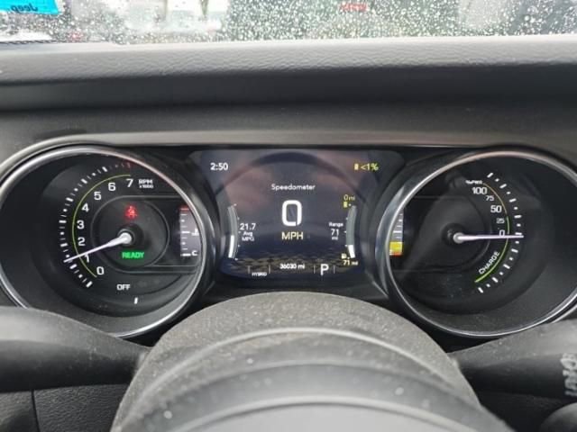 Used 2023 Jeep Wrangler Unlimited w/ Cold Weather Group image 17