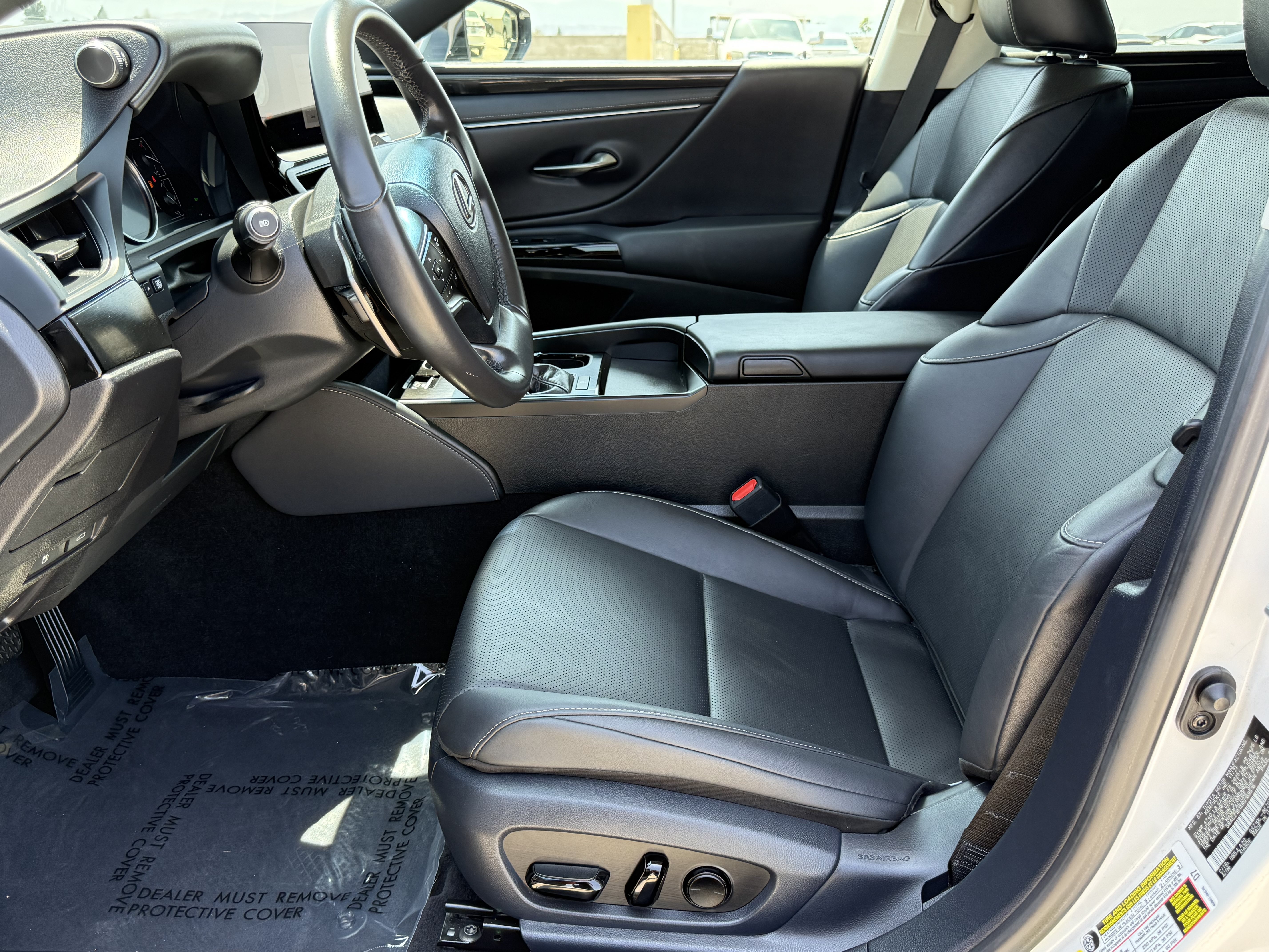 Certified 2024 Lexus ES 350 w/ Accessory Package (Z2) FWD image 18