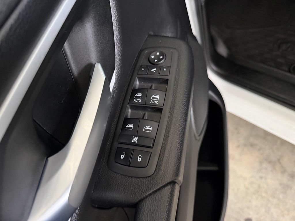 Used 2022 RAM 1500 Big Horn RWD image 37