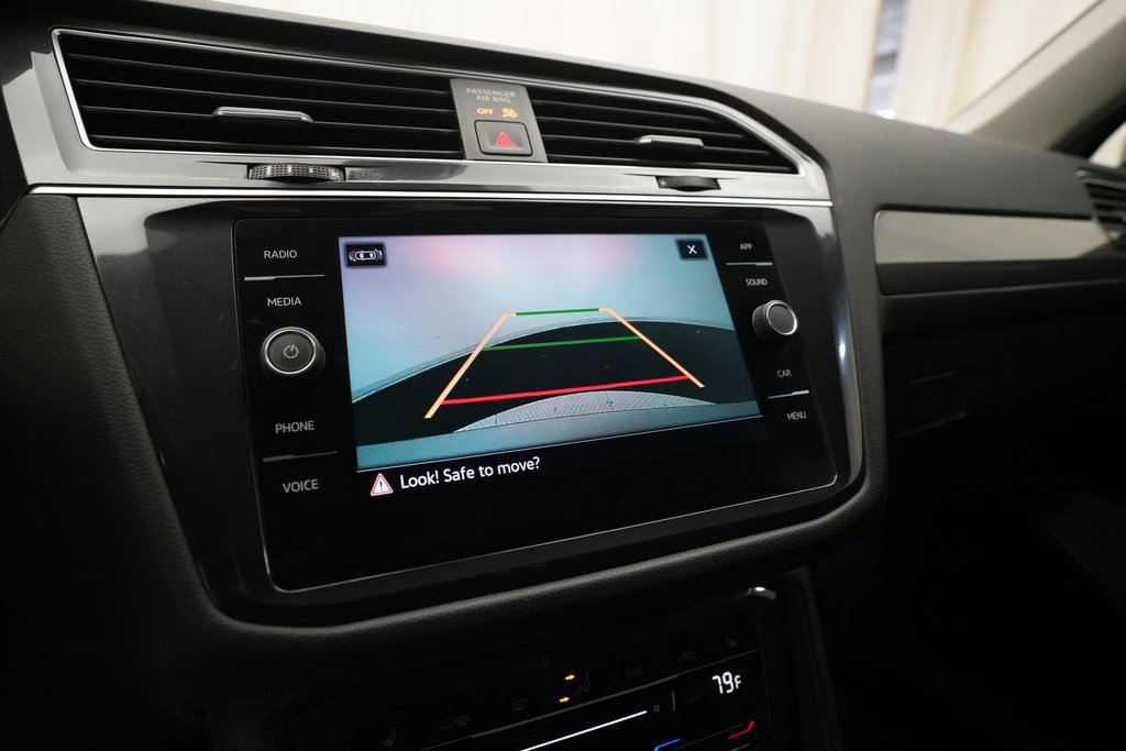 Used 2024 Volkswagen Tiguan SE image 21