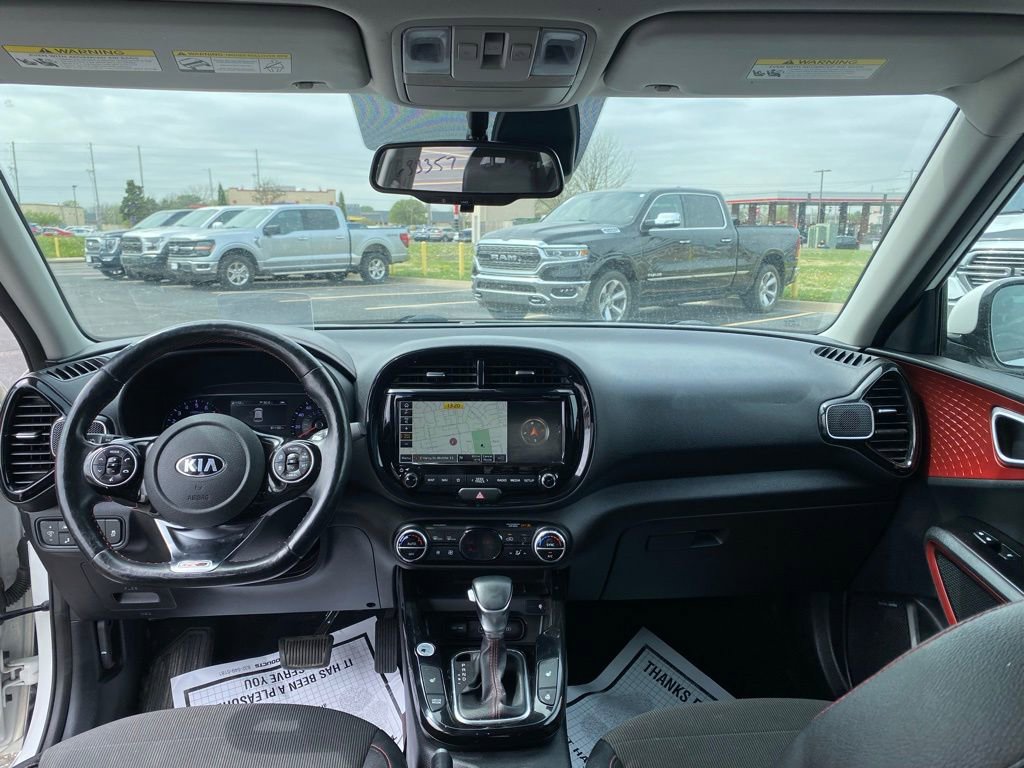 Used 2020 Kia Soul GT-Line Turbo image 11
