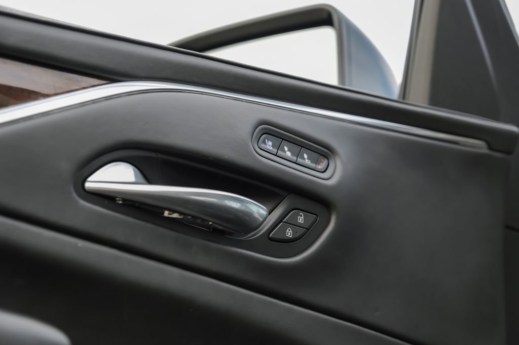 Used 2021 Cadillac Escalade ESV Sport Platinum image 55