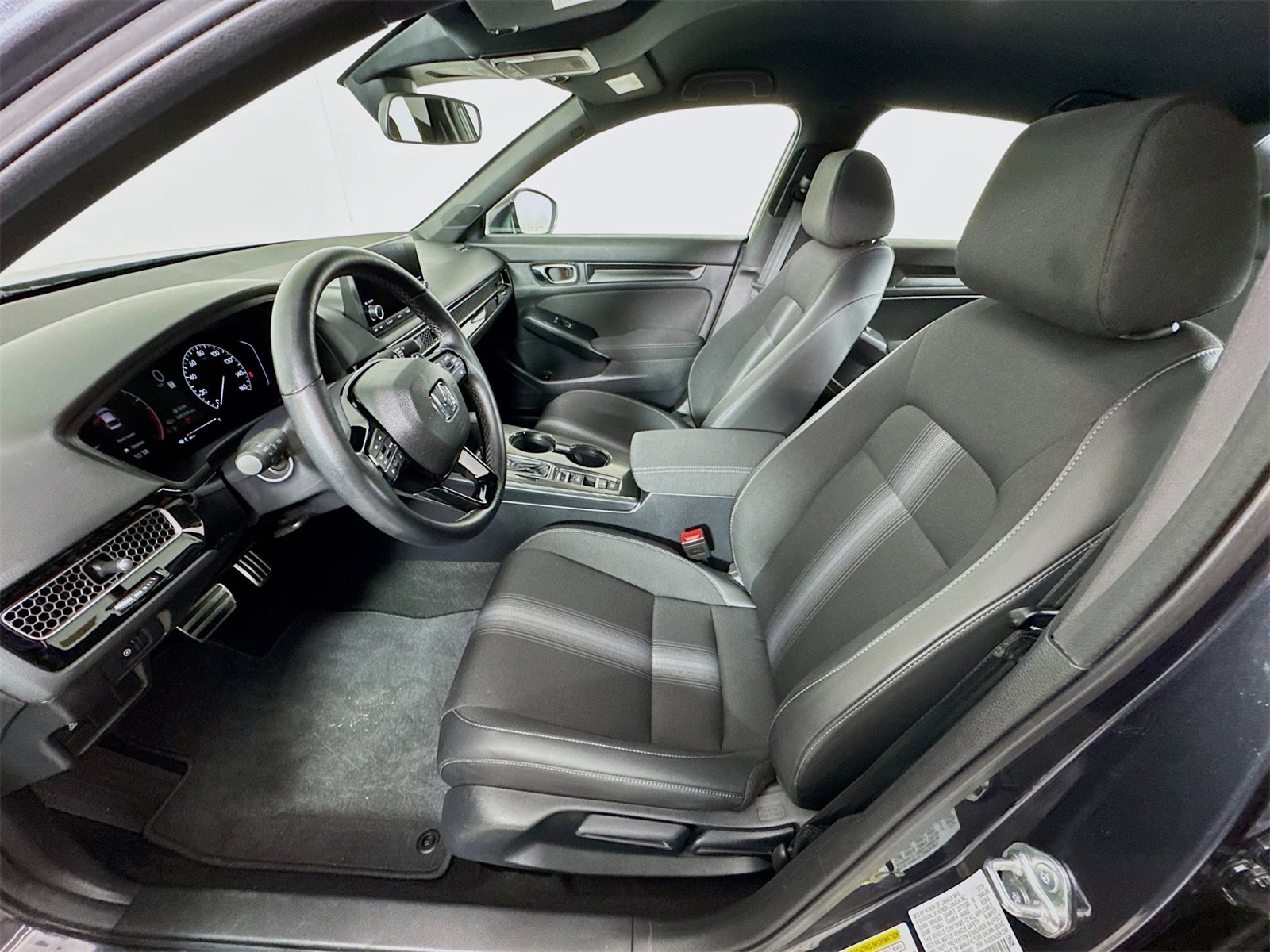 Used 2025 Honda Civic Sport image 17