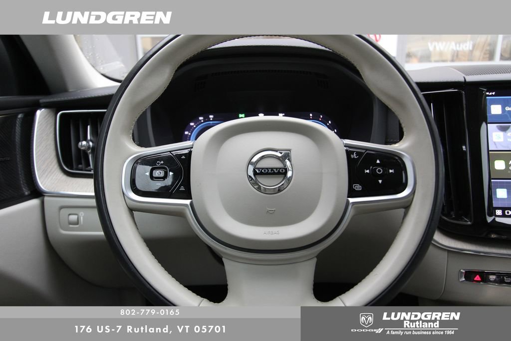 Used 2022 Volvo XC60 B6 Inscription w/ Advanced Package image 5