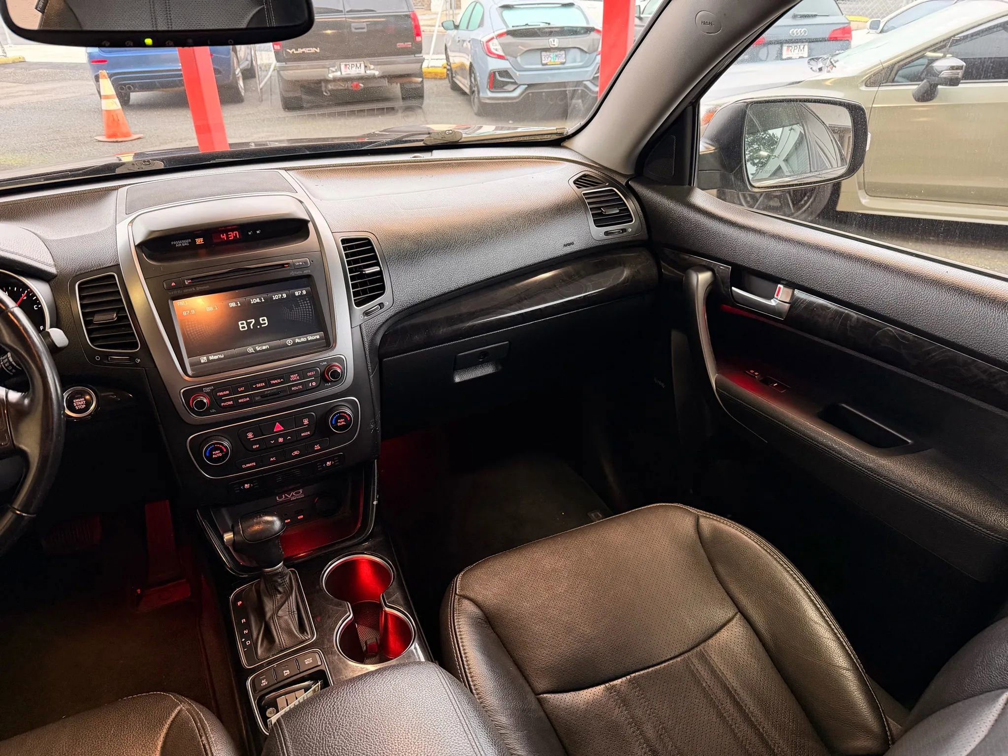 Used 2014 Kia Sorento SX w/ 3rd Row Package image 15