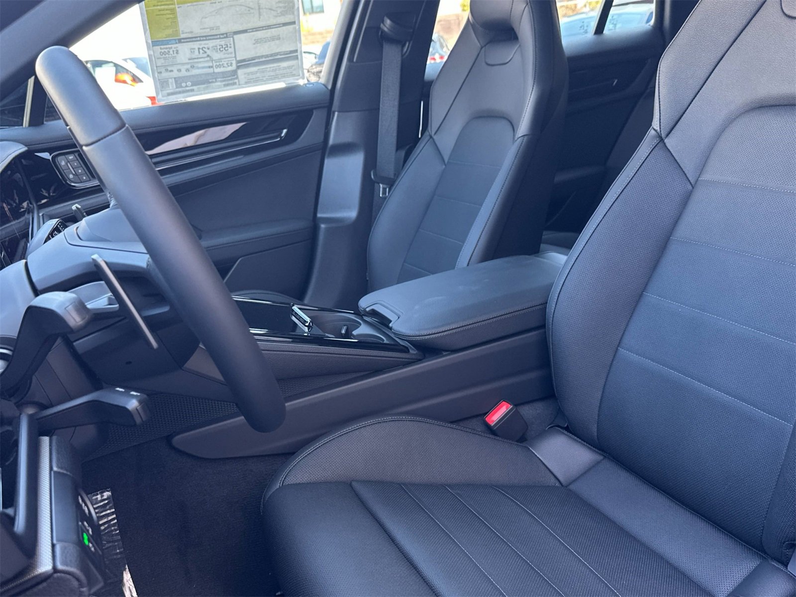 New 2025 Porsche Panamera 4 image 5