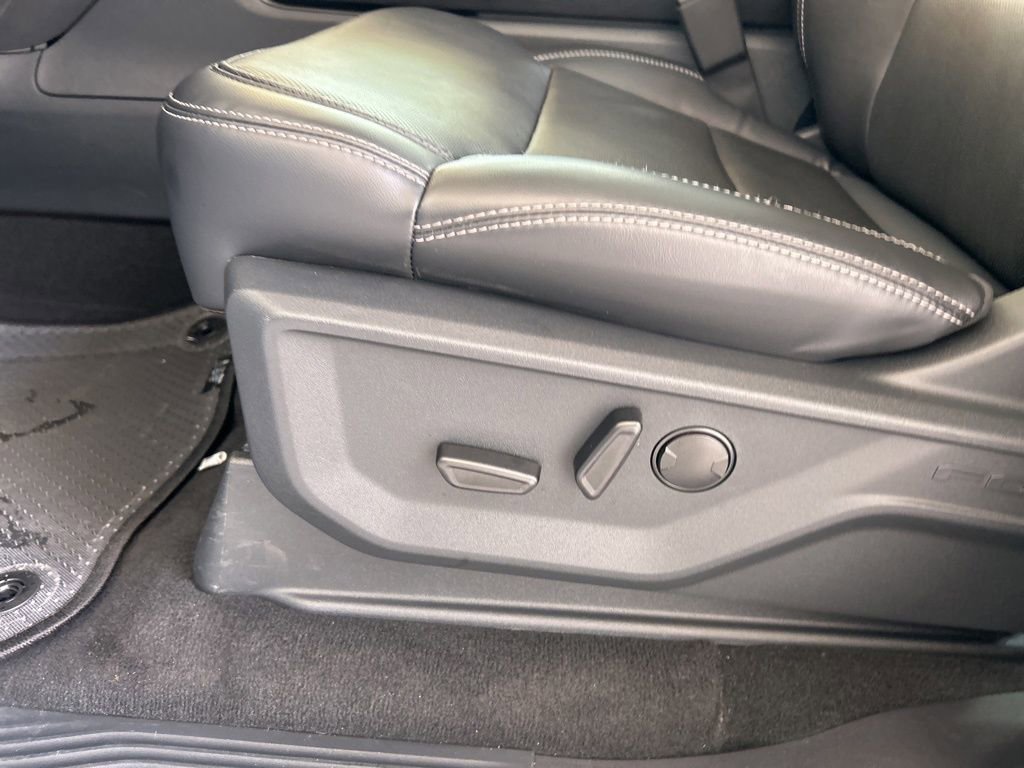 Used 2025 Ford Expedition Platinum image 57
