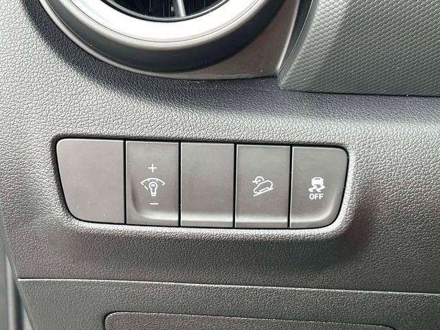 Certified 2023 Hyundai Kona SEL image 21