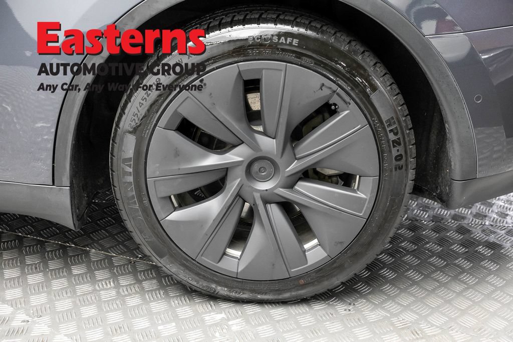 Used 2022 Tesla Model Y Long Range AWD/4WD image 8