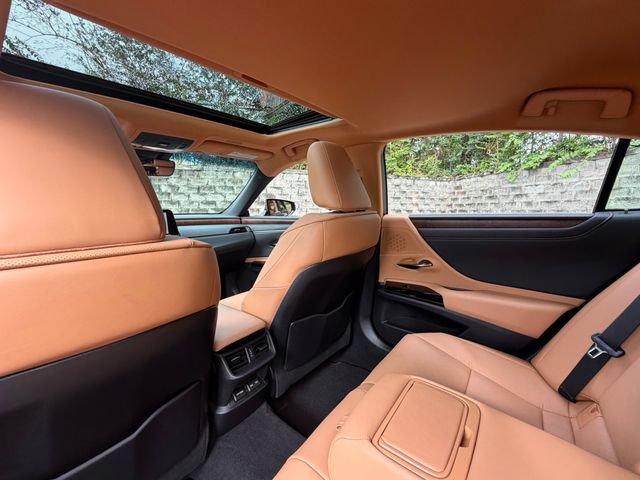 Certified 2024 Lexus ES 300h w/ Premium Package FWD image 36