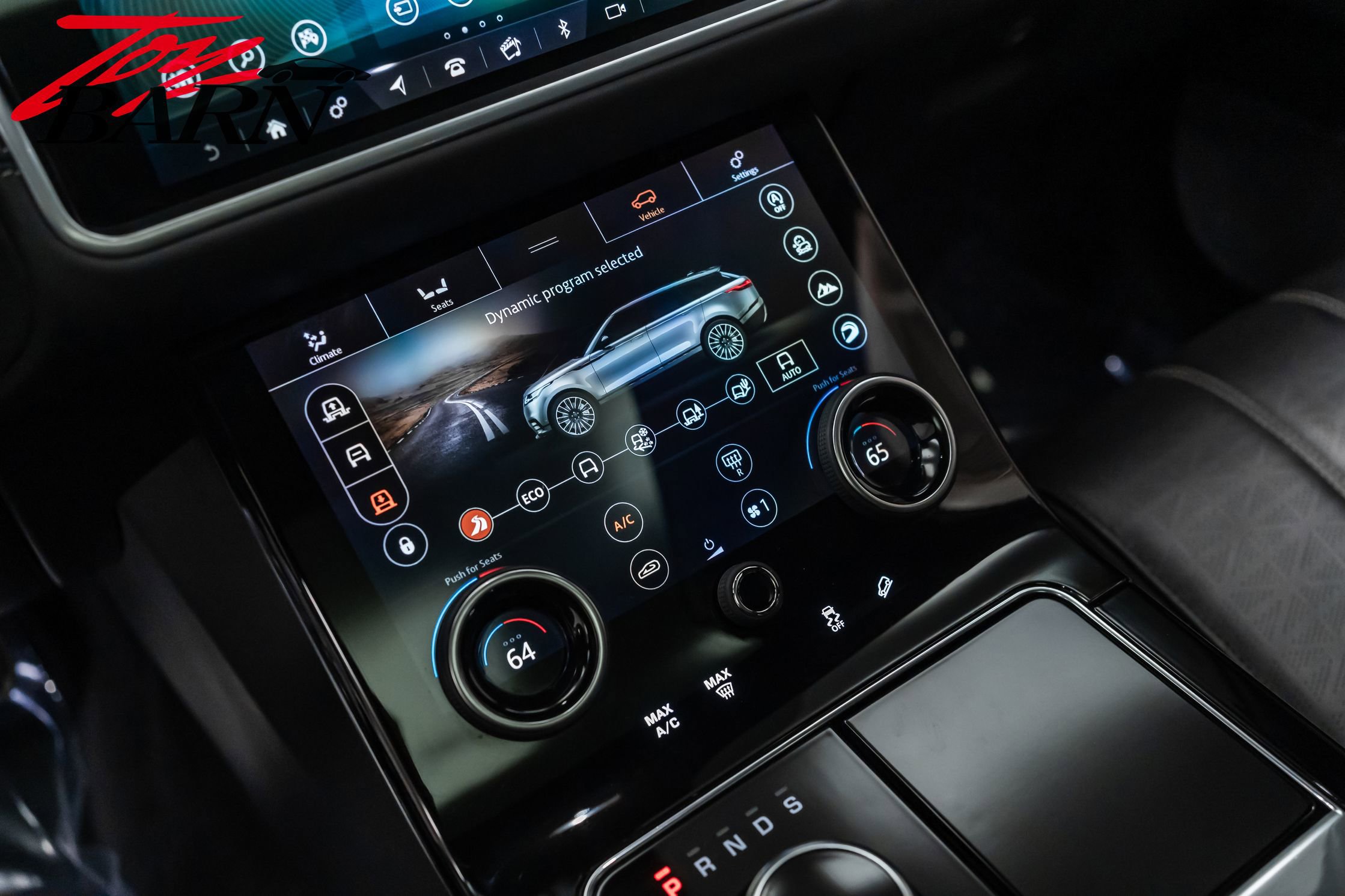 Used 2018 Land Rover Range Rover Velar R-Dynamic HSE image 42