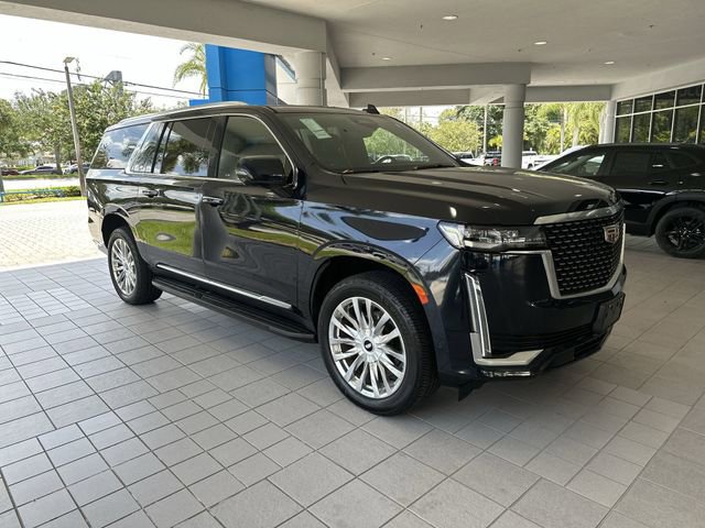 Used 2022 Cadillac Escalade ESV Premium Luxury AWD/4WD image 38