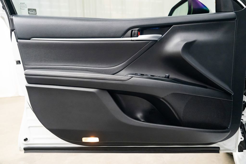 Used 2018 Toyota Camry XSE w/ Driver Assist Package image 23