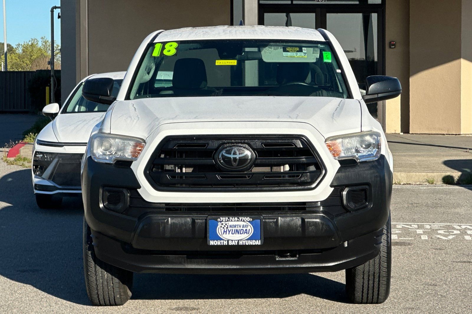 Used 2018 Toyota Tacoma SR image 9