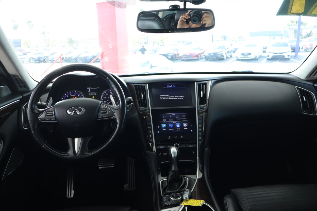 Used 2017 INFINITI Q50 Red Sport 400 image 16